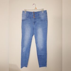 No Boundaries High Rise Sculpting Skinny Jeans